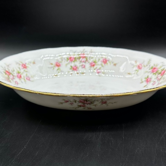 Paragon Victoriana Rose Oval Serving Bowl Bone China England b. - Picture 3 of 5